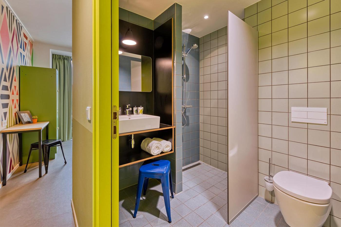 Stayokay Hostel Маастрихт Стая снимка